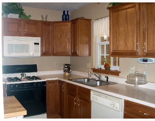 122 East Country Barn Road Houston, PA 15342 - Photo 8 of 8 Gallery Image 8