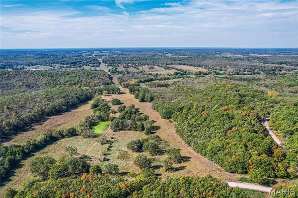 $292,000 | 299 Rogers Avenue, Stoutland, MO 65567