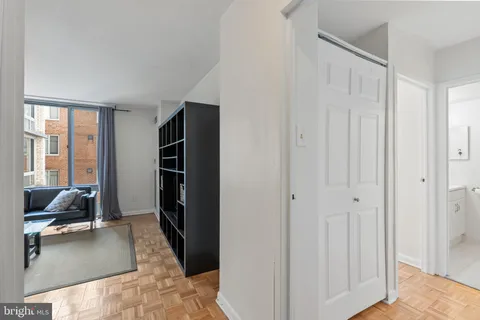 $2,500 | 950 25th Street Northwest, Unit 717, Washington, DC 20037