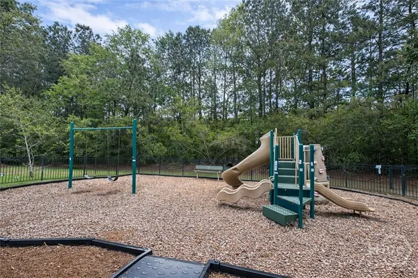 $2,200 | 134 Chapel Lake South, Savannah, GA 31419