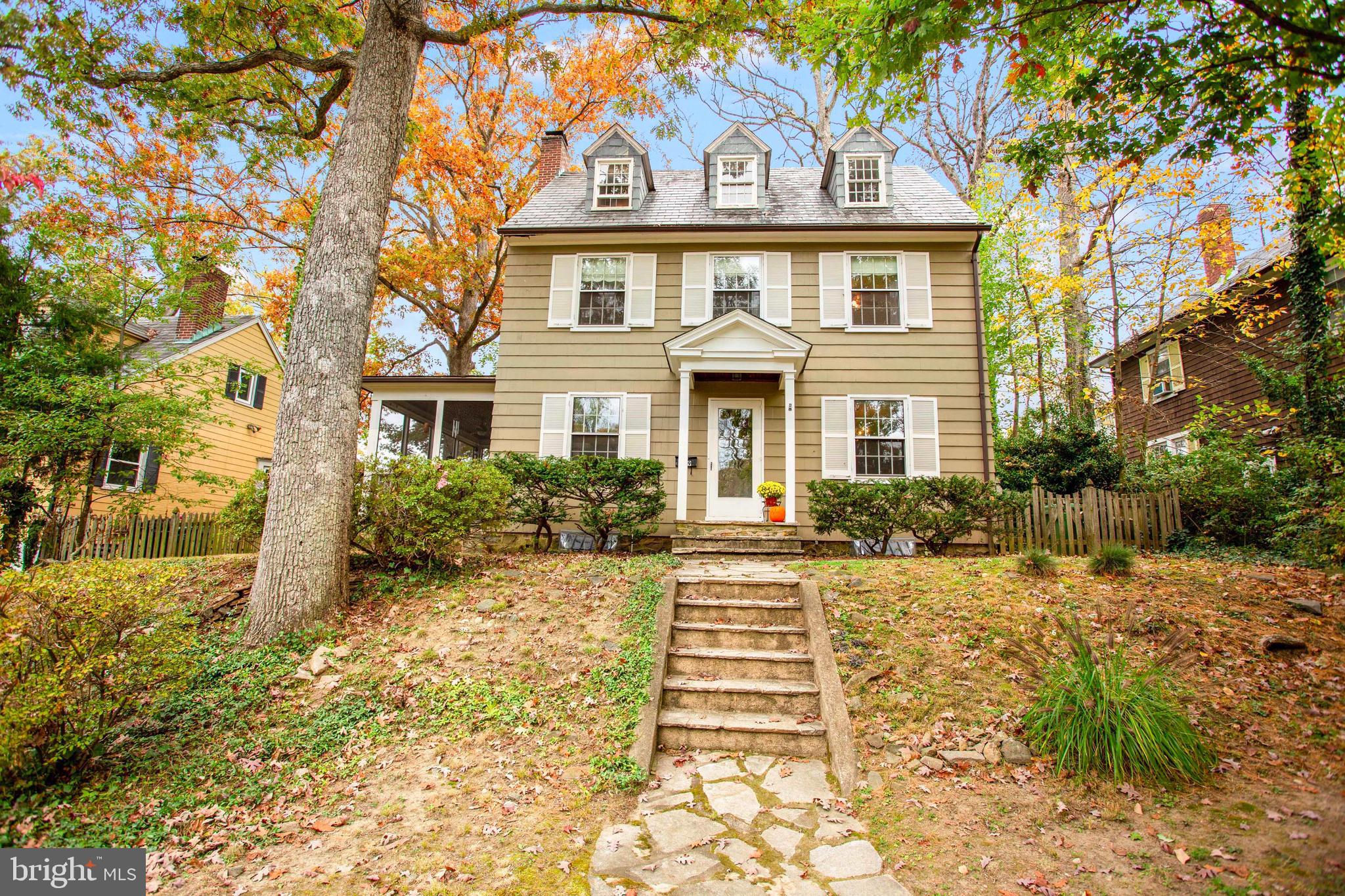 719 Brookwood Road Baltimore, MD 21229 - Photo 2 of 40 Classic & Stately Colonial