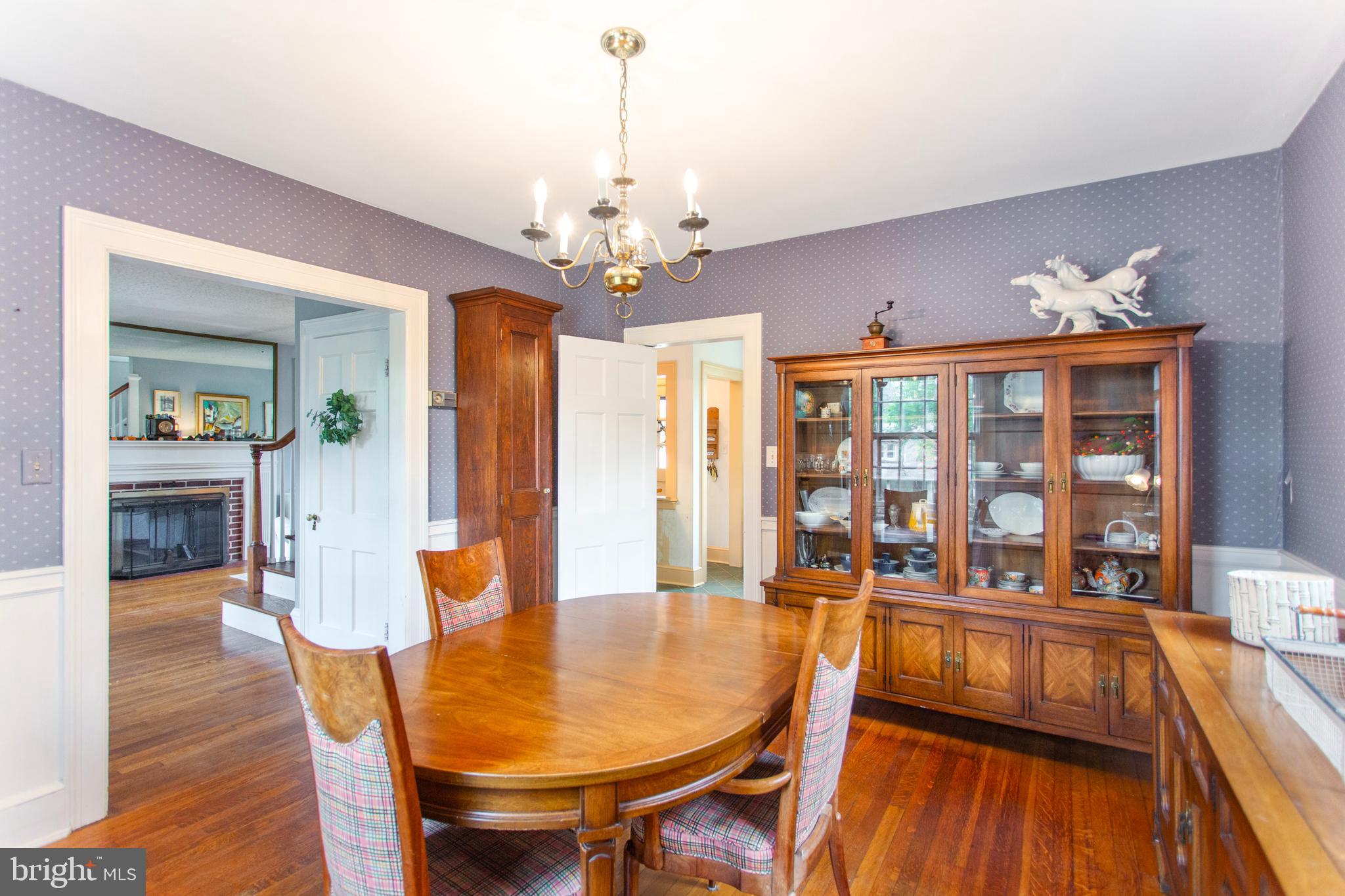 719 Brookwood Road Baltimore, MD 21229 - Photo 11 of 40 Large formal dining room