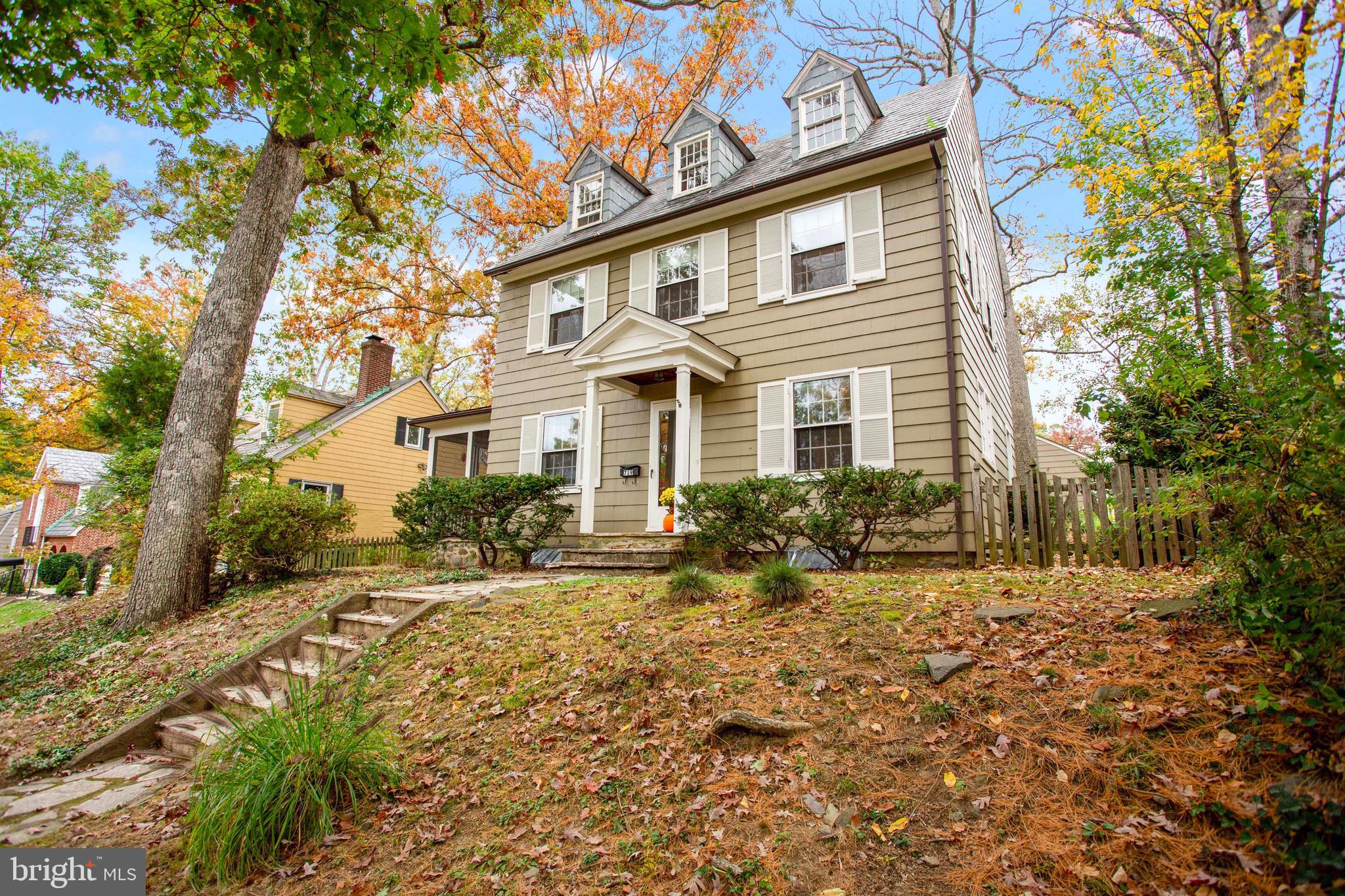 719 Brookwood Road Baltimore, MD 21229 - Photo 3 of 40 Classic & Stately Colonial