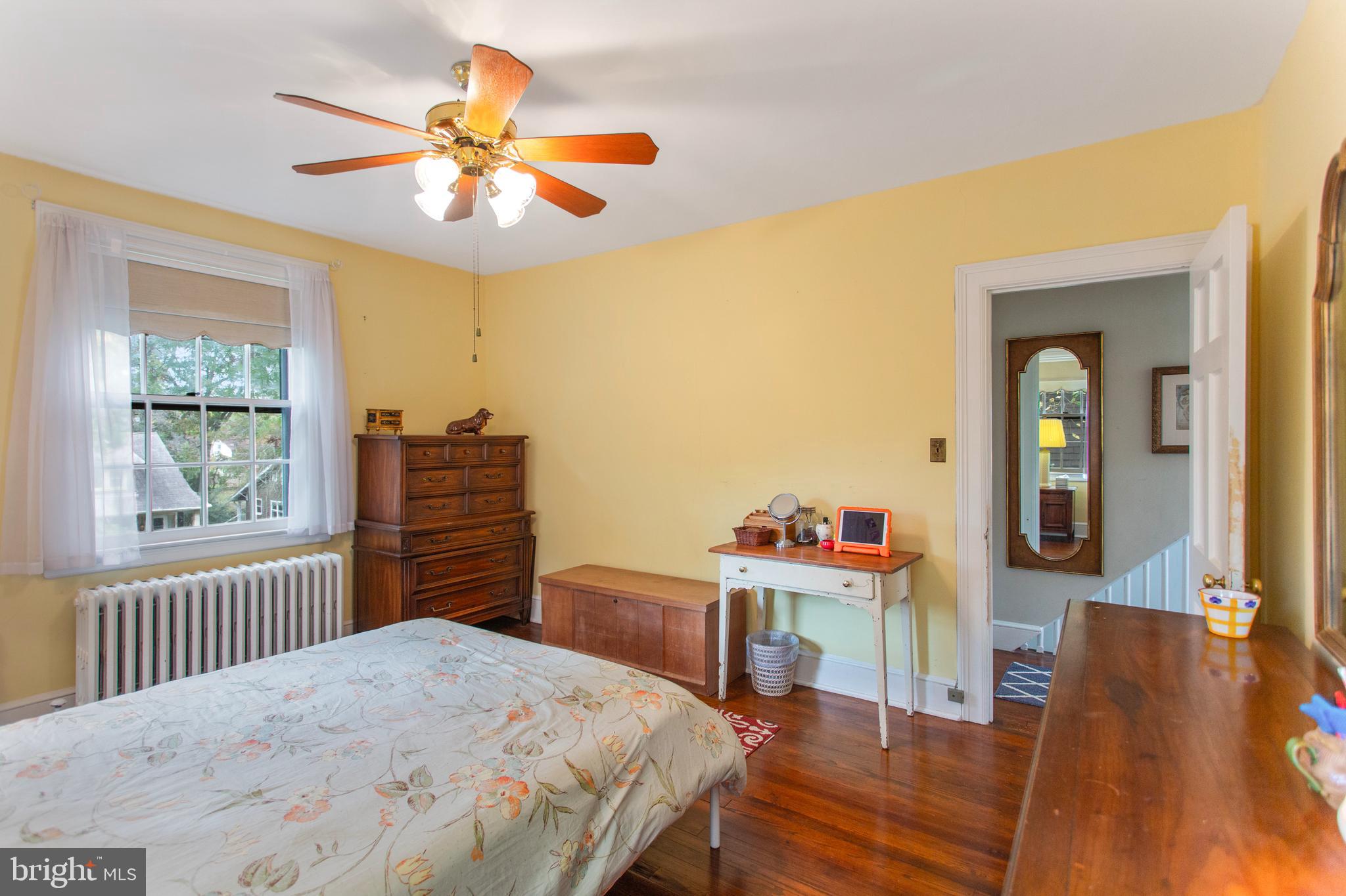 719 Brookwood Road Baltimore, MD 21229 - Photo 27 of 40 Bedroom 3