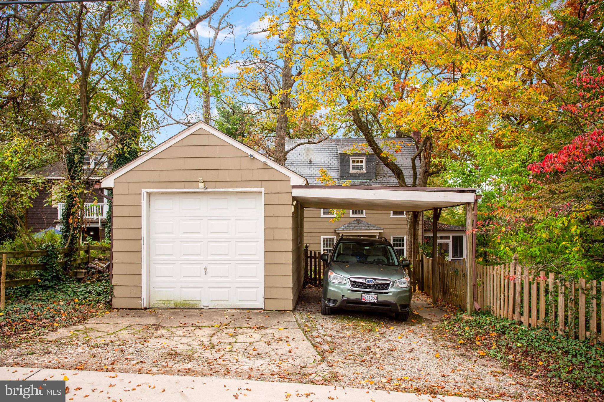 719 Brookwood Road Baltimore, MD 21229 - Photo 35 of 40 Detached garage with covered carport