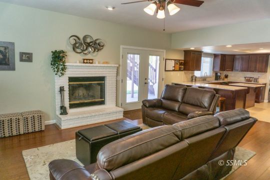 905 North Sol Court Ridgecrest, CA 93555 - Photo 9 of 50