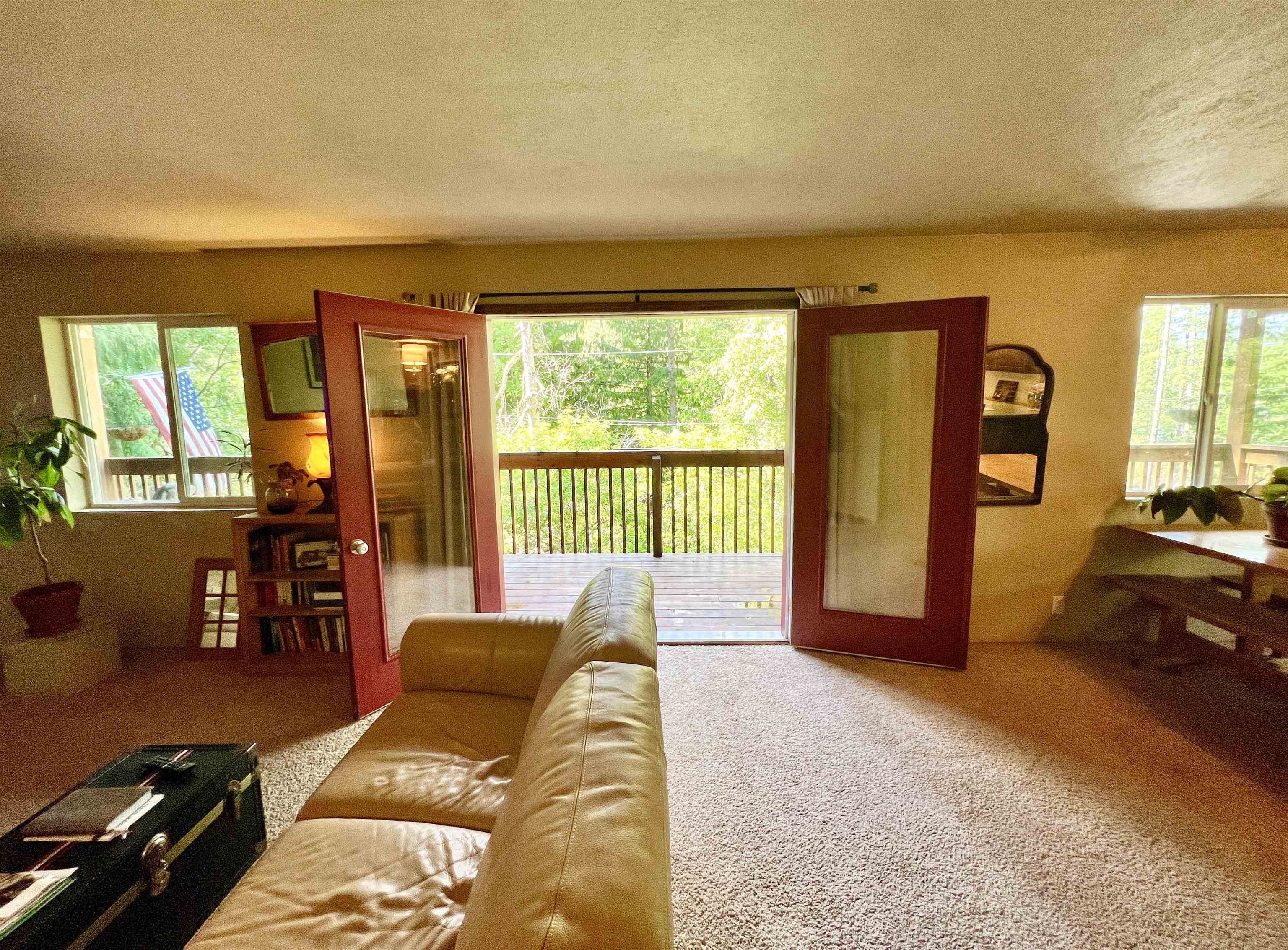 4061 Tamarack Bay Road Loon Lake, WA 99148 - Photo 9 of 50 Gallery Image 9