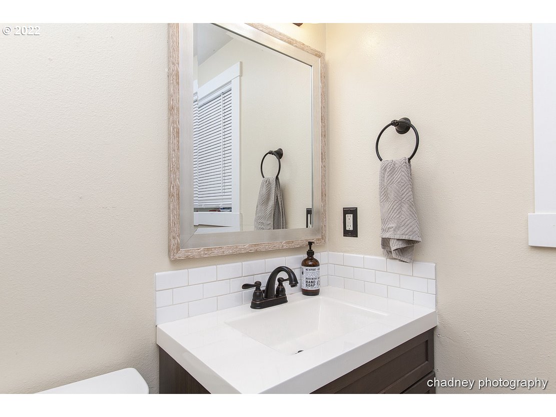 36315 Yocum Loop Sandy, OR 97055 - Photo 24 of 32 Gallery Image 24