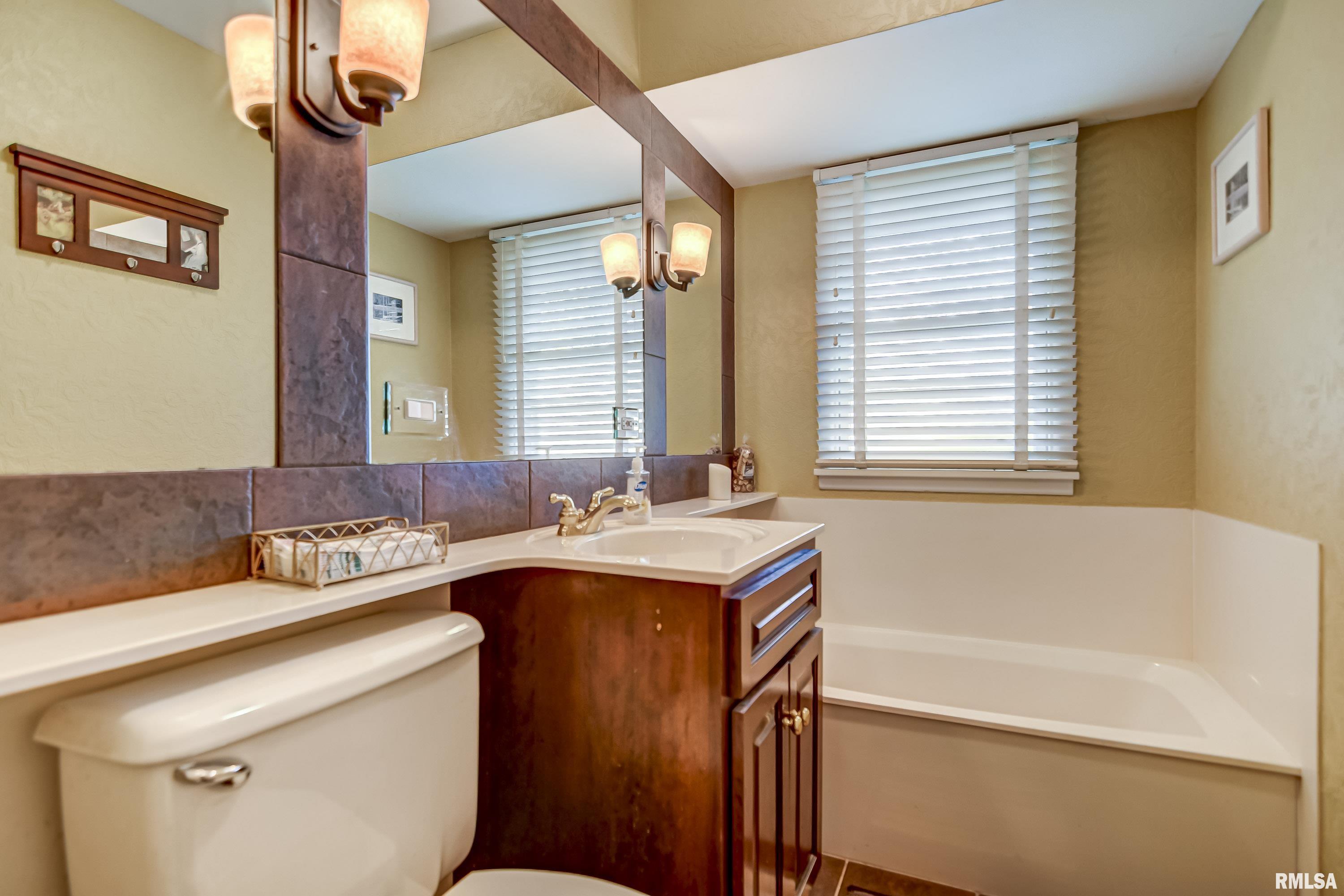 81 Island Bay Lane Springfield, IL 62712 - Photo 53 of 77