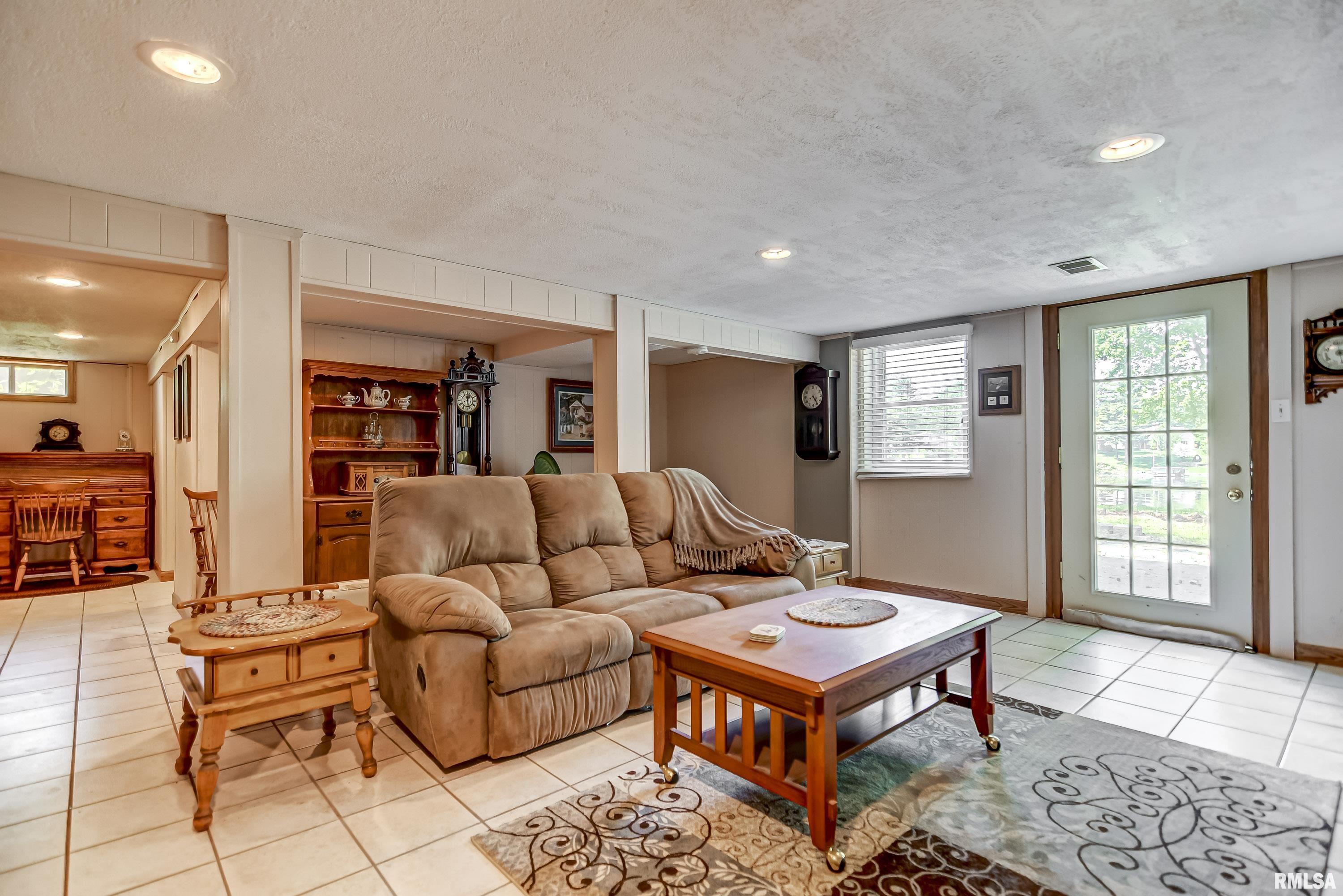 81 Island Bay Lane Springfield, IL 62712 - Photo 57 of 77