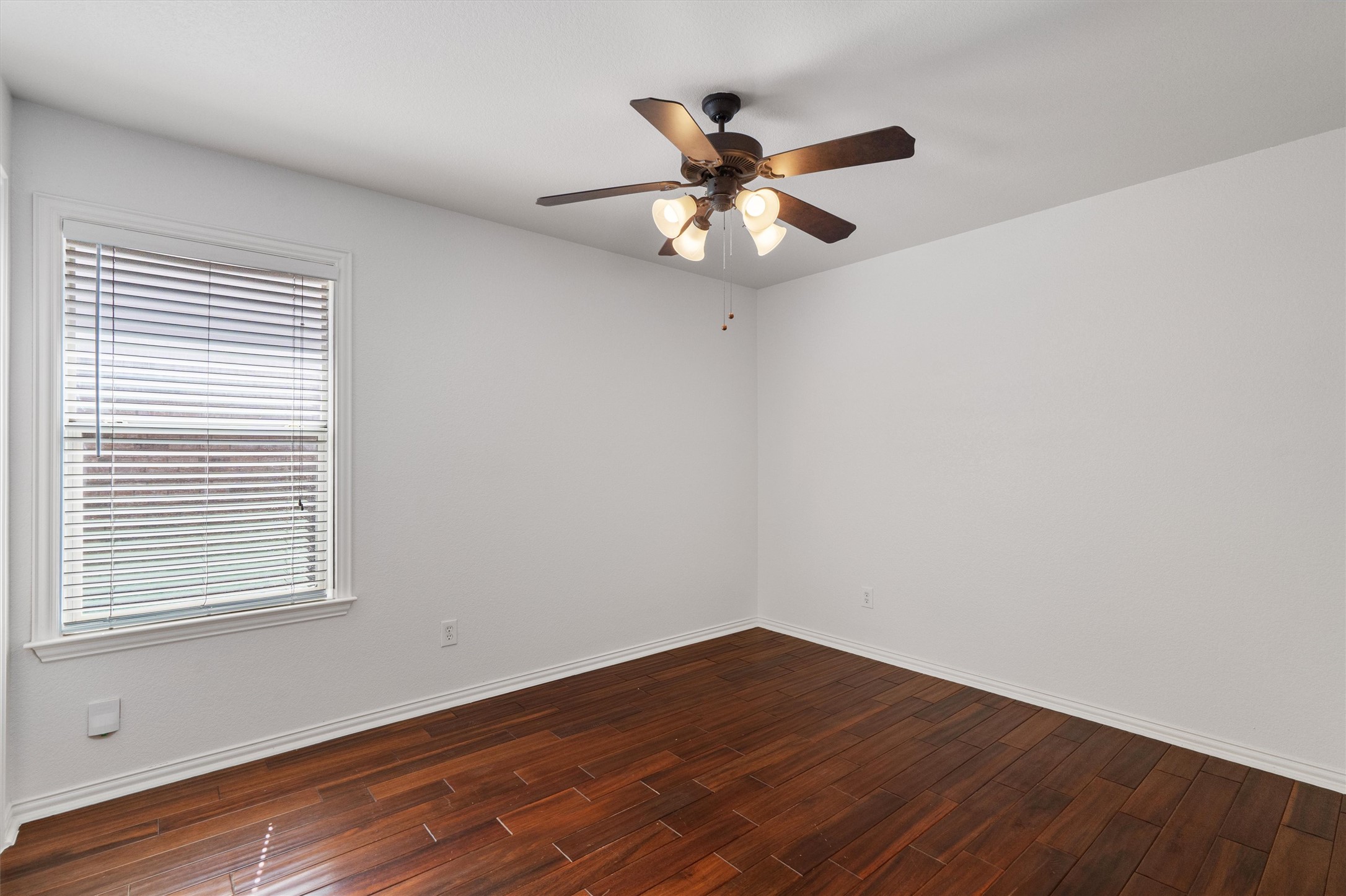 2801 Kickapoo Cavern Drive Pflugerville, TX 78660 - Photo 27 of 38 Bedroom #3
