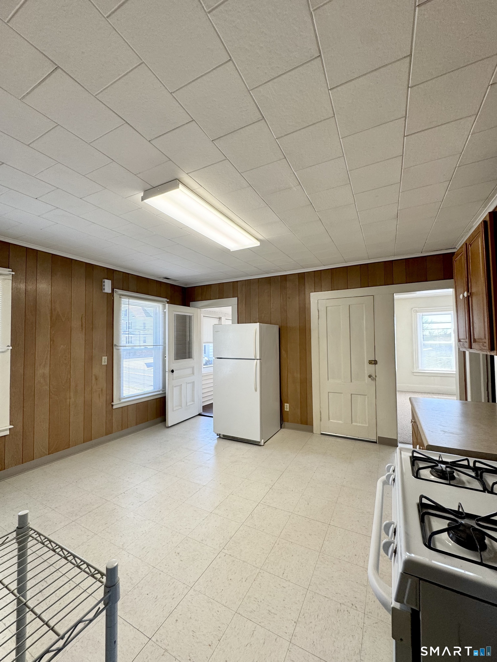 254 Ward Street, Unit 2 Wallingford, CT 06492 - Photo 22 of 28 a view of an empty room with a window