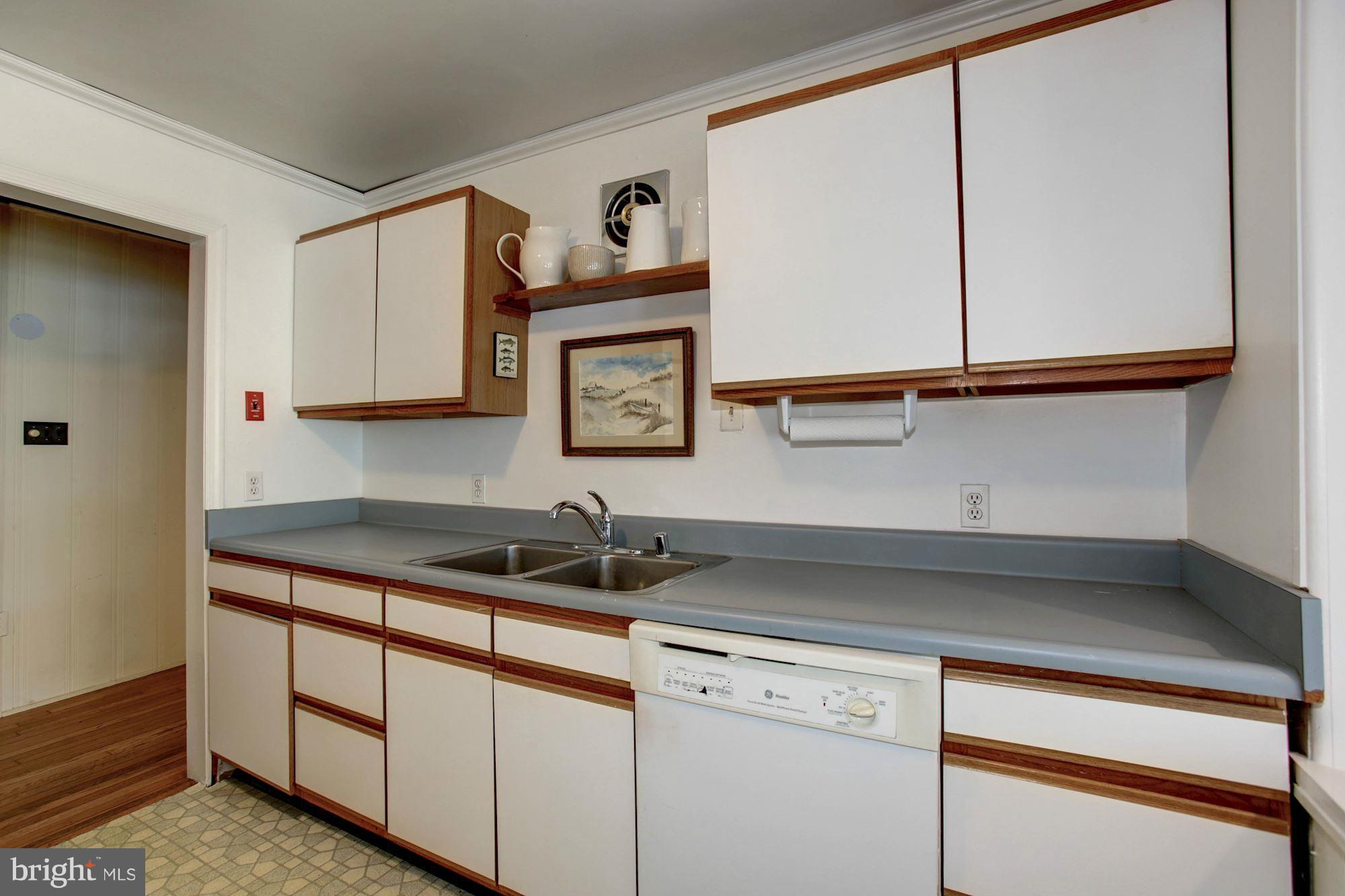46006 Clarks Road California, MD 20619 - Photo 15 of 19 Kitchen