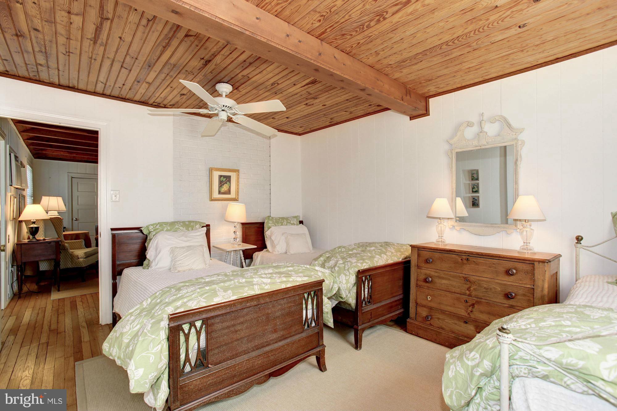 46006 Clarks Road California, MD 20619 - Photo 17 of 19 Bedroom