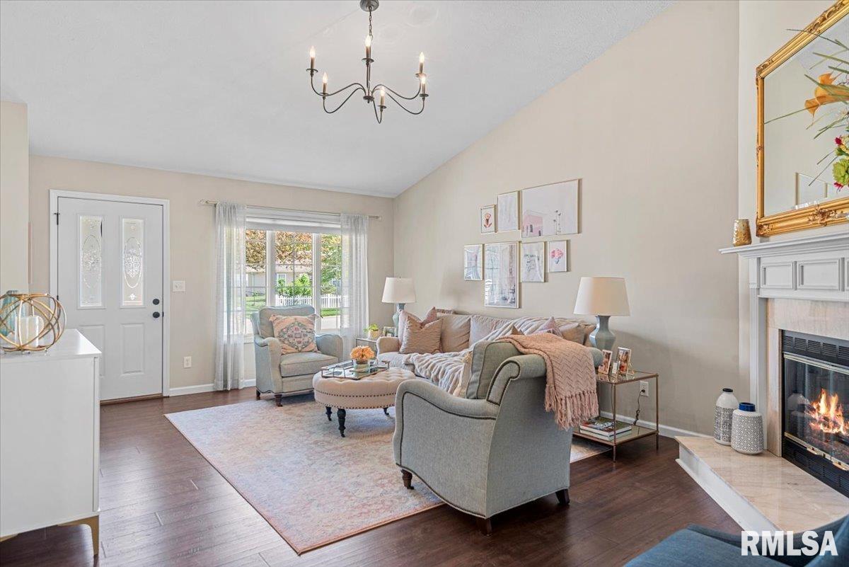 1901 Plover Road Springfield, IL 62711 - Photo 6 of 27