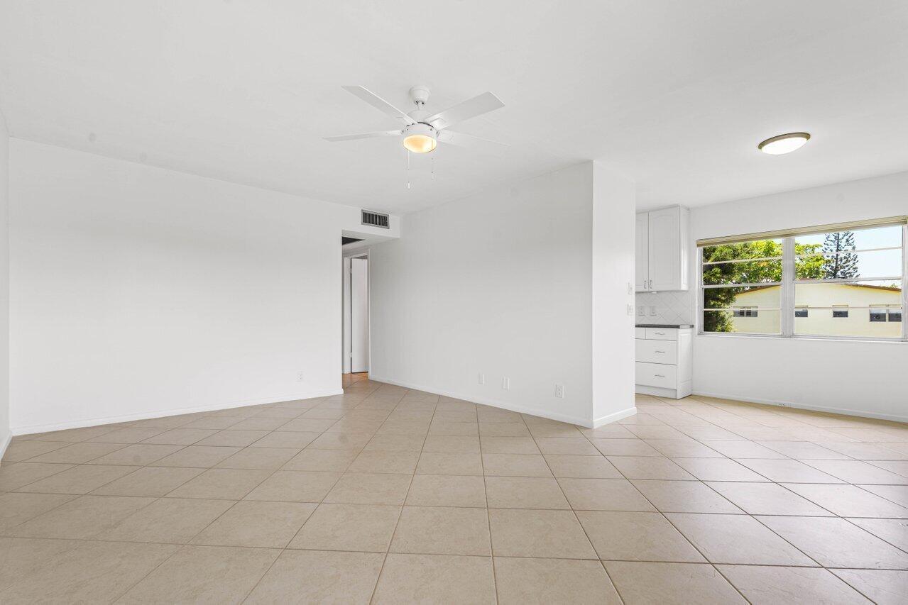 74 Mansfield A Boca Raton, FL 33434 - Photo 9 of 32 20240717132705663803000000-o