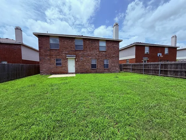 $425,000 | 3016 Cesareo Drive, Grand Prairie, TX 75052
