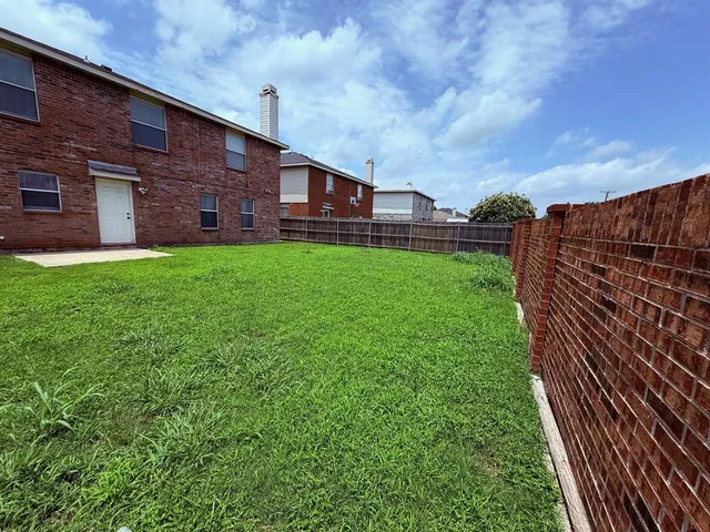 $425,000 | 3016 Cesareo Drive, Grand Prairie, TX 75052