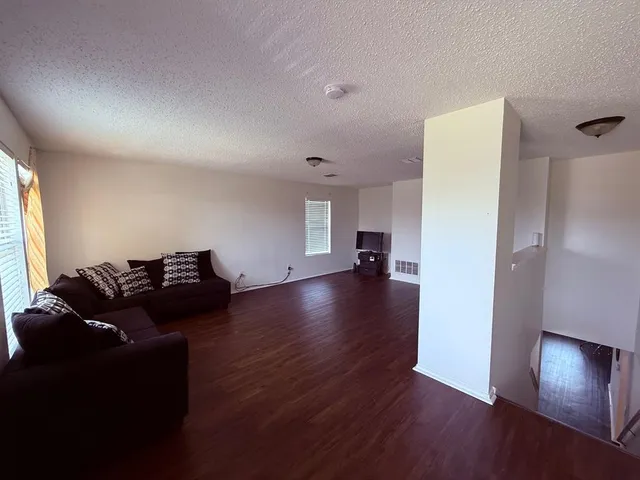 $425,000 | 3016 Cesareo Drive, Grand Prairie, TX 75052