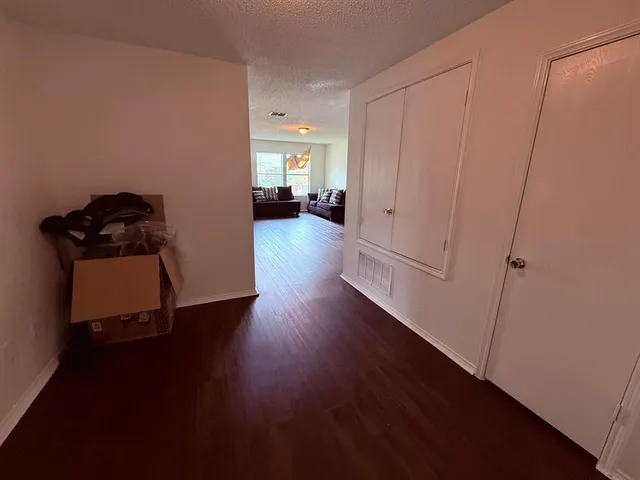 $425,000 | 3016 Cesareo Drive, Grand Prairie, TX 75052