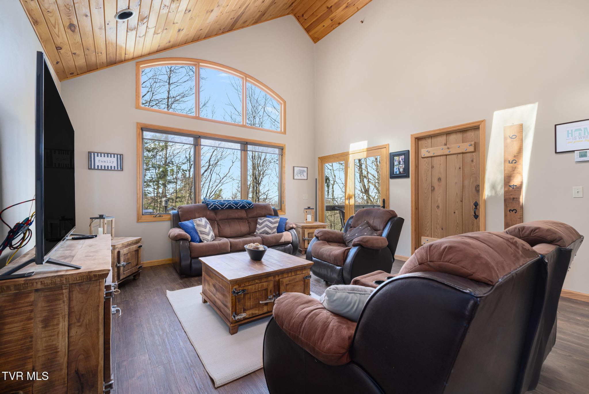 435 Cherokee Mountain Road Jonesborough, TN 37659 - Photo 33 of 75 Den off of primary bedroom