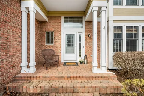 $499,000 | 18500 West Aspen Court, Grayslake, IL 60030