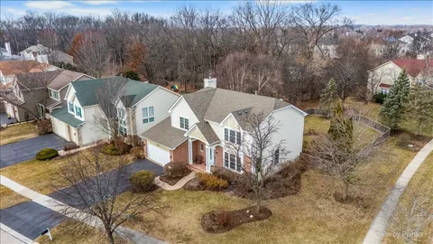 $499,000 | 18500 West Aspen Court, Grayslake, IL 60030