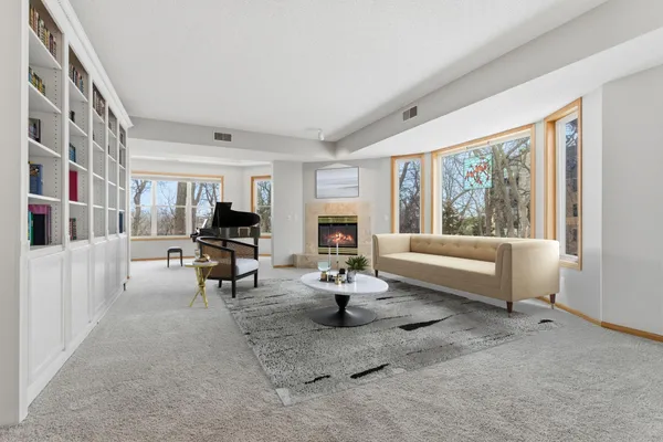 $329,900 | 8500 Franlo Road, Unit 212, Eden Prairie, MN 55344