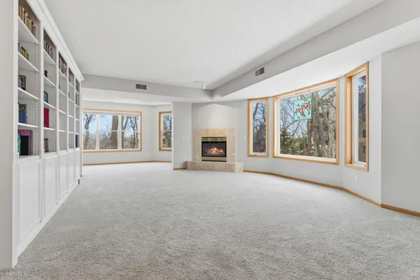 $329,900 | 8500 Franlo Road, Unit 212, Eden Prairie, MN 55344