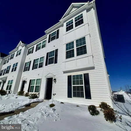 $2,550 | 439 Pemberton Park Lane, Frederick, MD 21703
