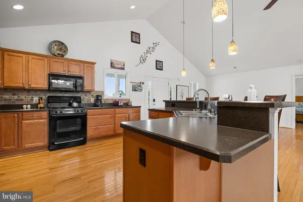 $1,150,000 | 125 Lake Court, Bumpass, VA 23024