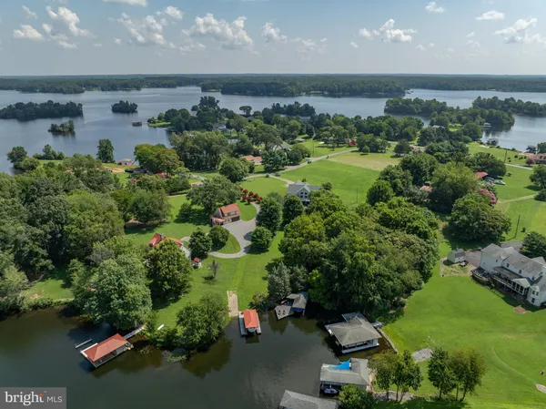$1,150,000 | 125 Lake Court, Bumpass, VA 23024