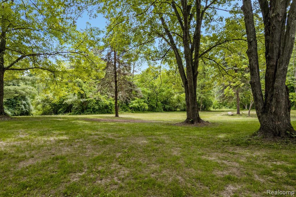 1765 East Predmore Road Oakland, MI 48363 - Photo 57 of 65