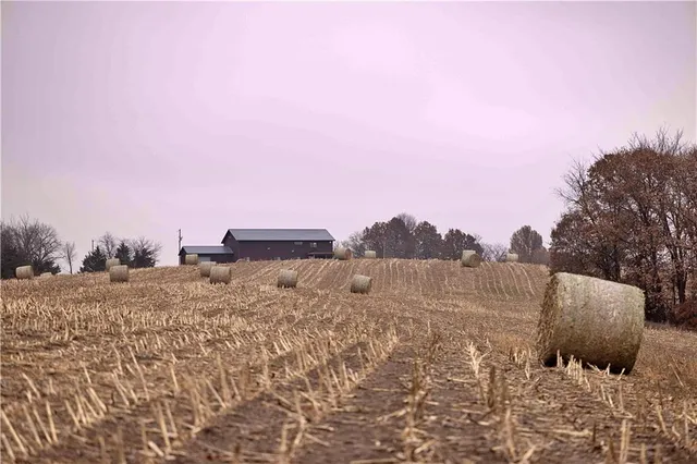 $1,000,000 | 32184 East 237th Street, Ridgeway, MO 64481