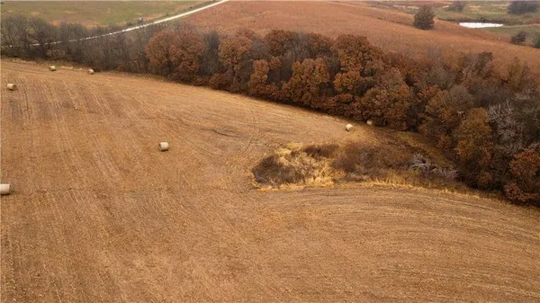 $950,000 | 32184 East 237th Street, Ridgeway, MO 64481