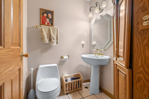 $675,000 | 1240 East Bear Lake Road, Hillsdale, MI 49242