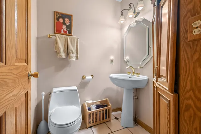 $675,000 | 1240 East Bear Lake Road, Hillsdale, MI 49242