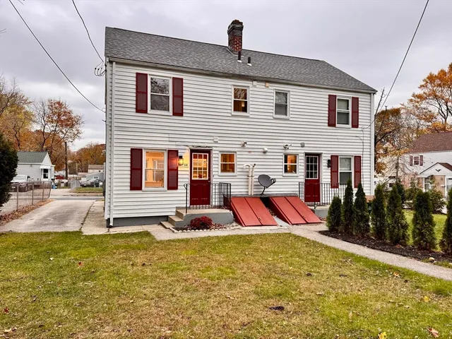 $2,300 | 84 Reed Street, Unit 84, Worcester, MA 01602