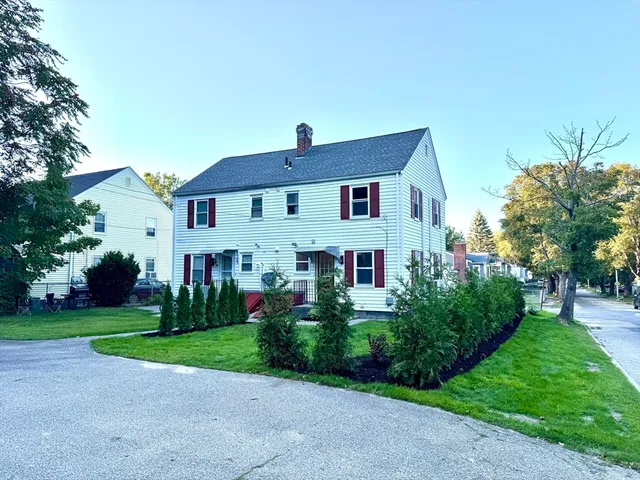 $2,300 | 84 Reed Street, Unit 84, Worcester, MA 01602