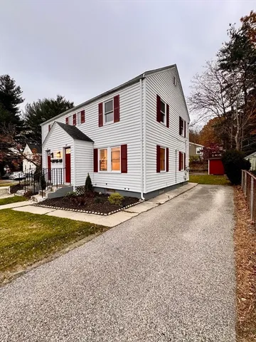 $2,300 | 84 Reed Street, Unit 84, Worcester, MA 01602