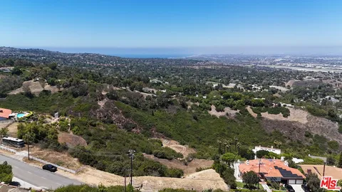 $699,000 | 14 Bronco Drive, Rancho Palos Verdes, CA 90275