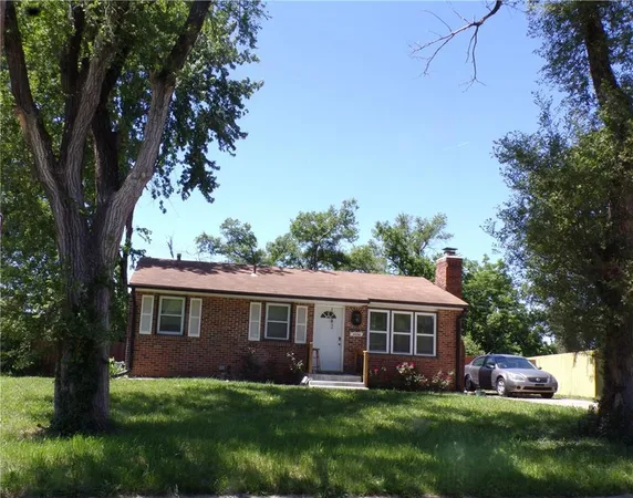 $1 | 4330 Laurel Avenue, Kansas City, MO 64133
