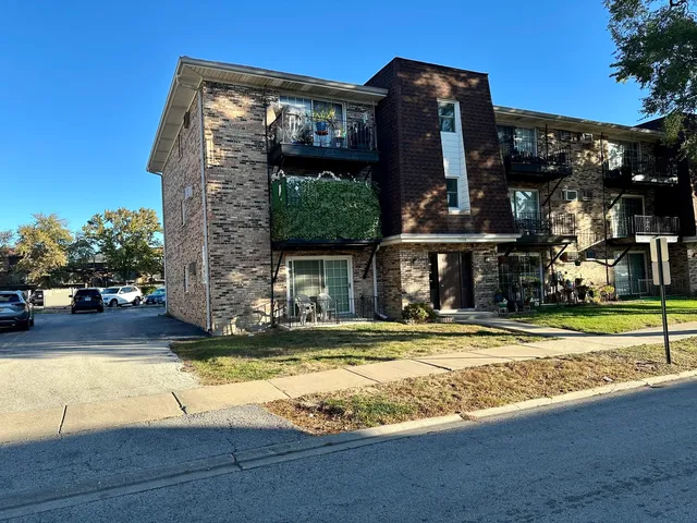 a view of a house with a swimming pool