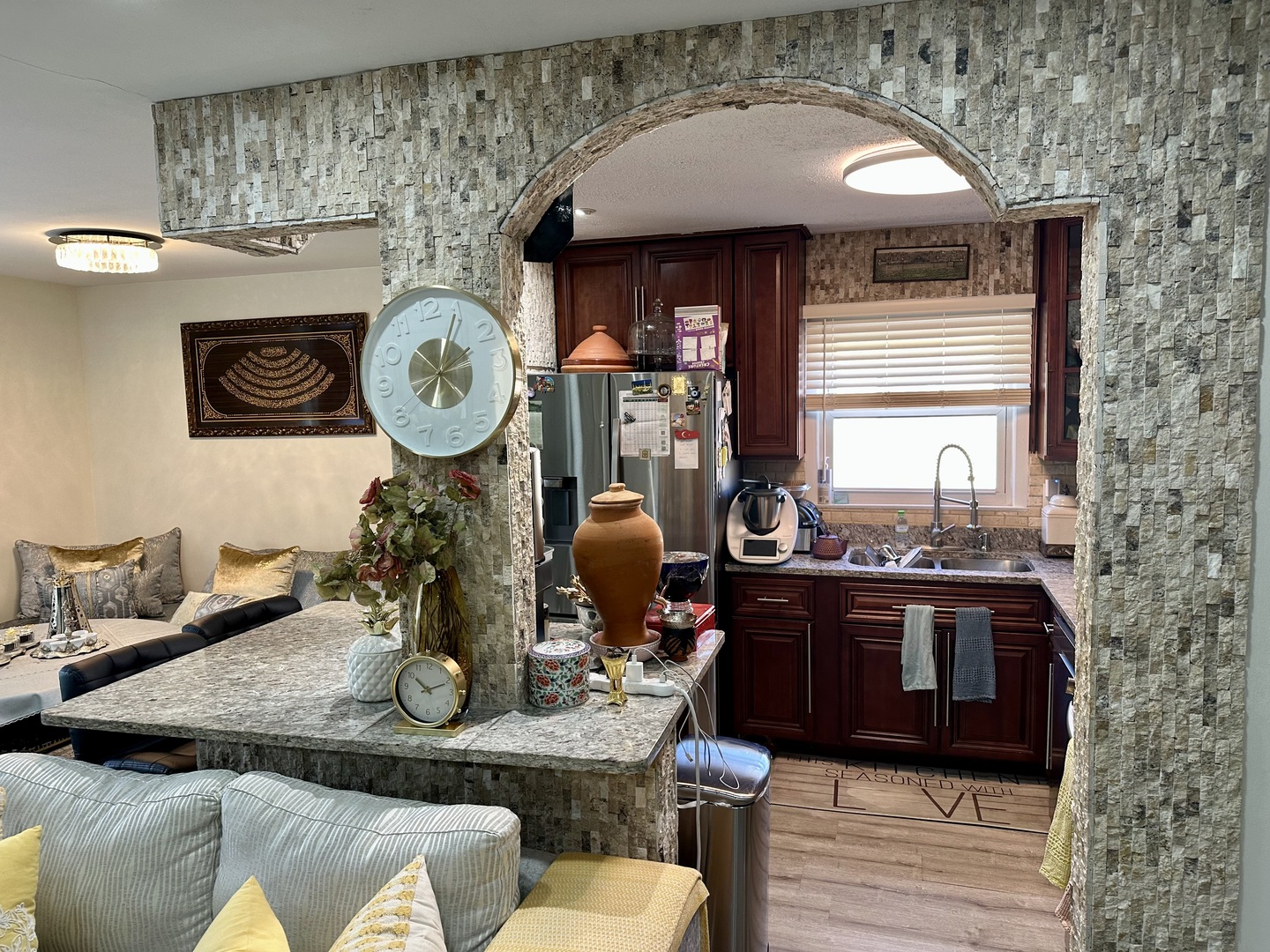 7008 O'Connell Drive, Unit 201 Chicago Ridge, IL 60415 - Photo 9 of 21 a living room with furniture and a fireplace