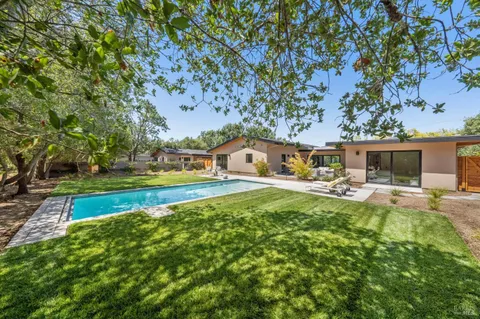$1,995,000 | 216 1st Street East, Sonoma, CA 95476