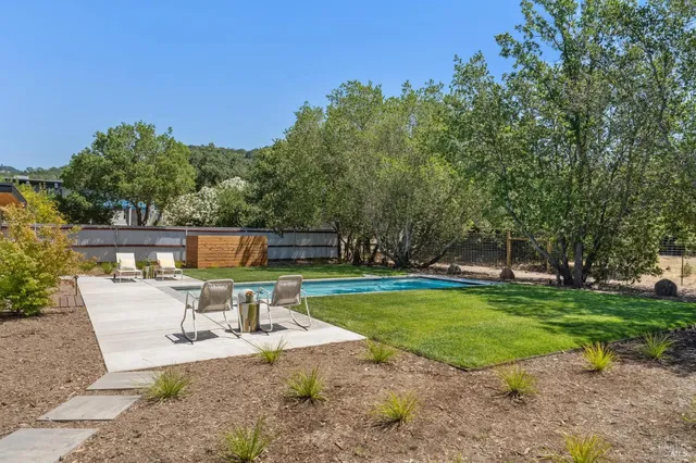 $1,995,000 | 216 1st Street East, Sonoma, CA 95476