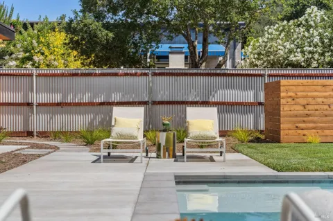 $1,995,000 | 216 1st Street East, Sonoma, CA 95476