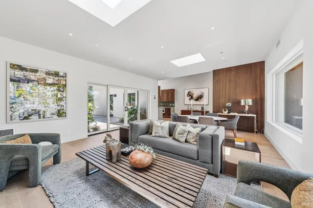 $1,995,000 | 216 1st Street East, Sonoma, CA 95476