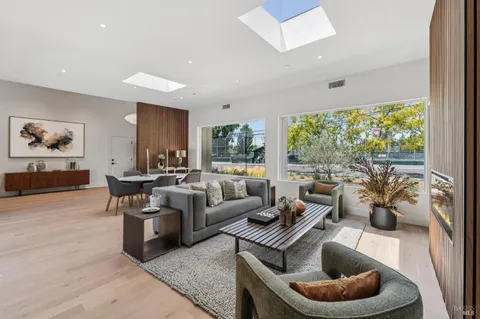 $1,995,000 | 216 1st Street East, Sonoma, CA 95476