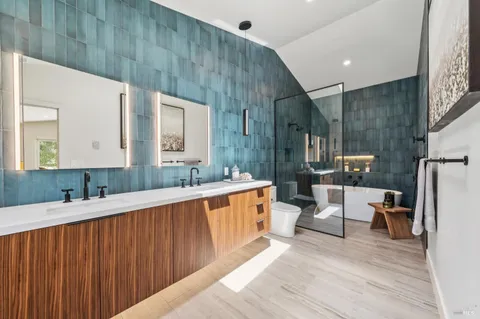 $1,995,000 | 216 1st Street East, Sonoma, CA 95476